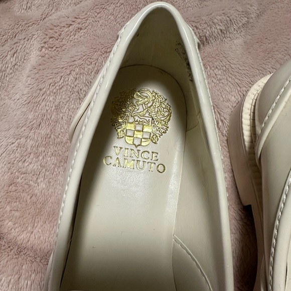 Vince Camuto Cream loafers - Picture 8 of 10